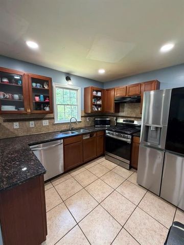4855 Indian Crest Court NW, Lilburn, GA 30047