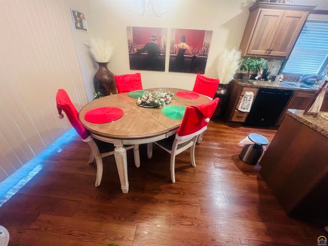 6005 SW 44th St, Topeka, KS 66610