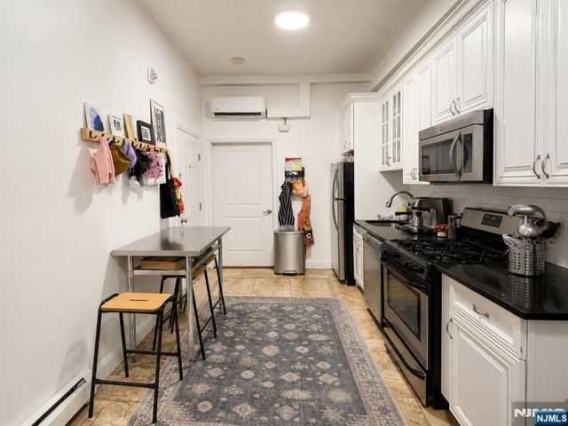 76 Hutton Street 3, Jersey City, NJ 07307