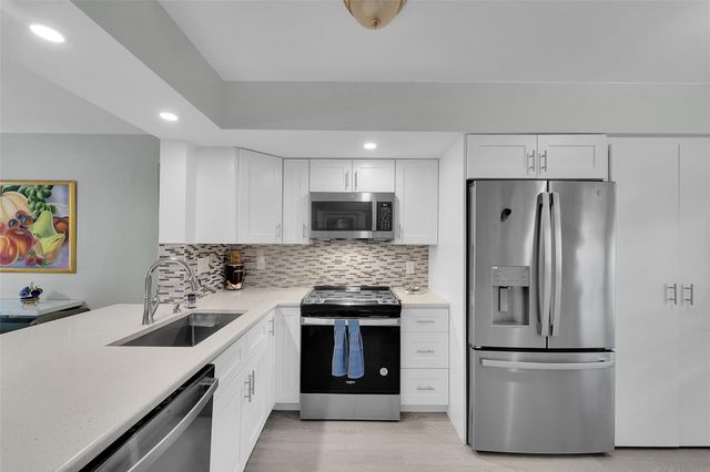 480 NW 76th Avenue 107, Margate, FL 33063