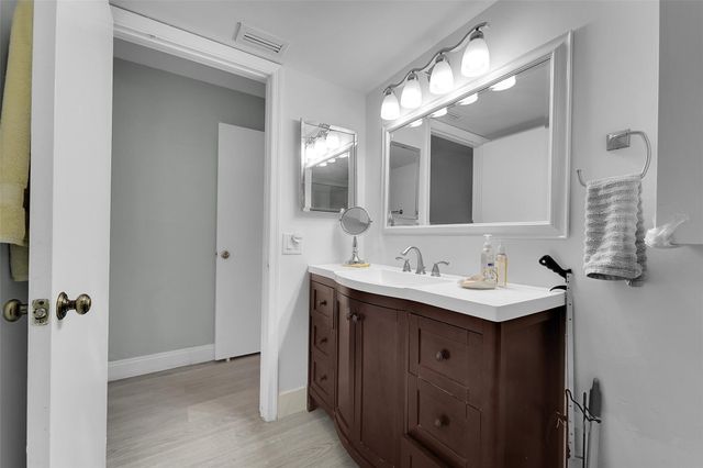 480 NW 76th Avenue 107, Margate, FL 33063