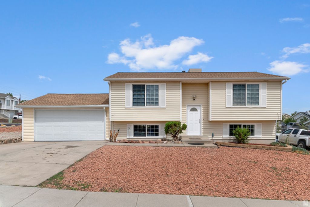 5790 W LODESTONE AVE, Kearns, UT 84118 — exterior