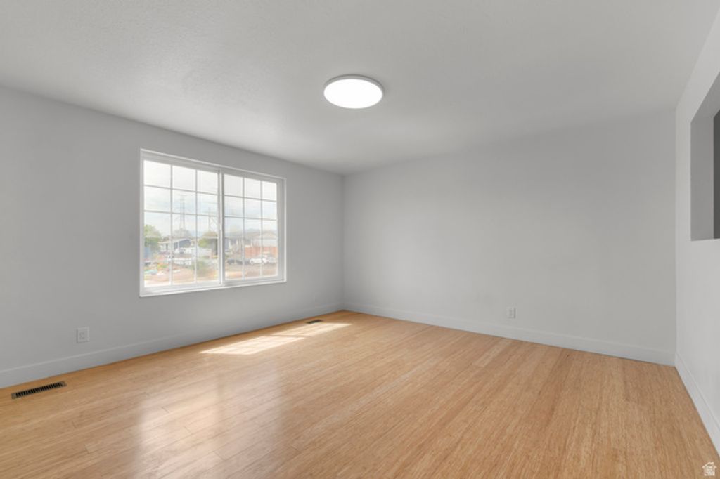 5790 W LODESTONE AVE, Kearns, UT 84118 — photo 3