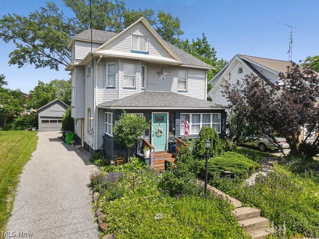 2126 S Arch Avenue, Alliance, OH 44601