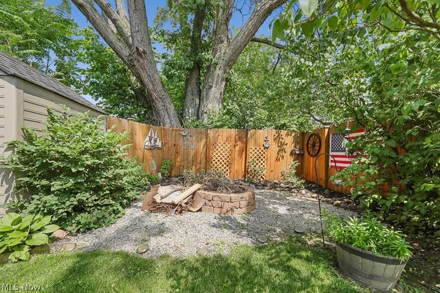 2126 S Arch Avenue, Alliance, OH 44601
