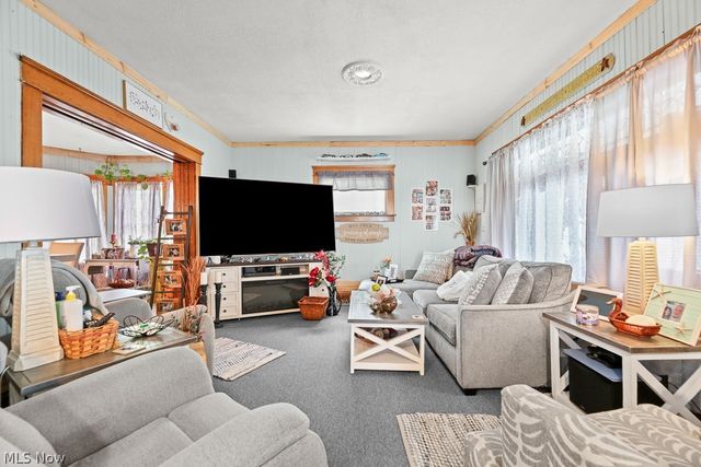 2126 S Arch Avenue, Alliance, OH 44601