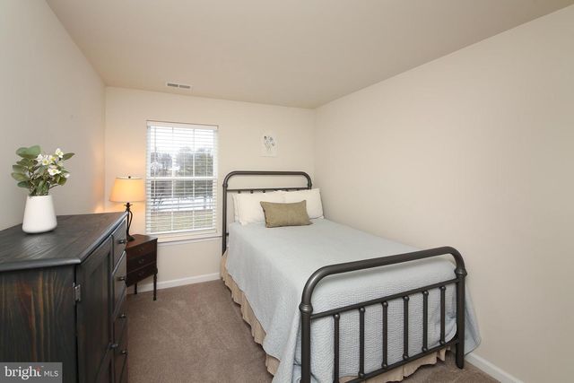 854 PEACEFUL LN, Pennsburg, PA 18073