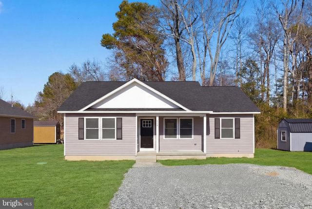 826 S GLEBE RD, Montross, VA 22520