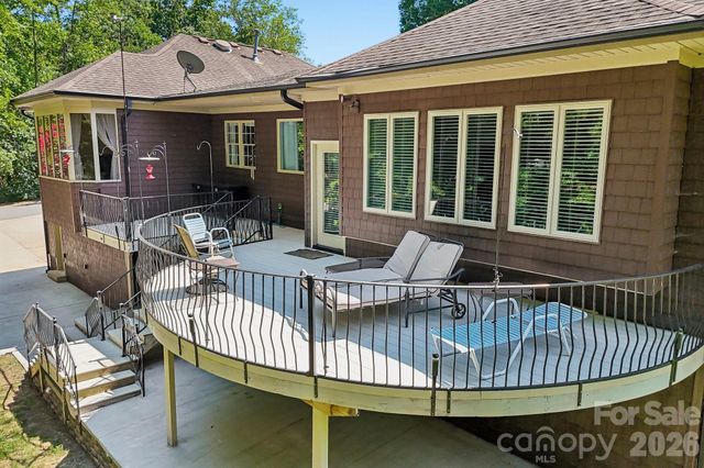 8463 Plantation Way, Harrisburg, NC 28075