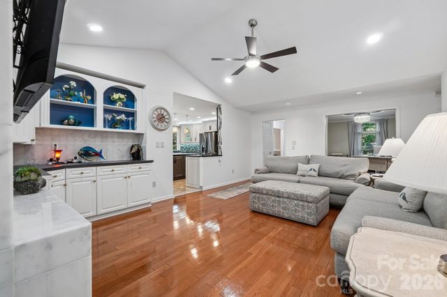 8463 Plantation Way, Harrisburg, NC 28075