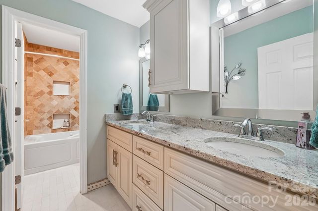 8463 Plantation Way, Harrisburg, NC 28075