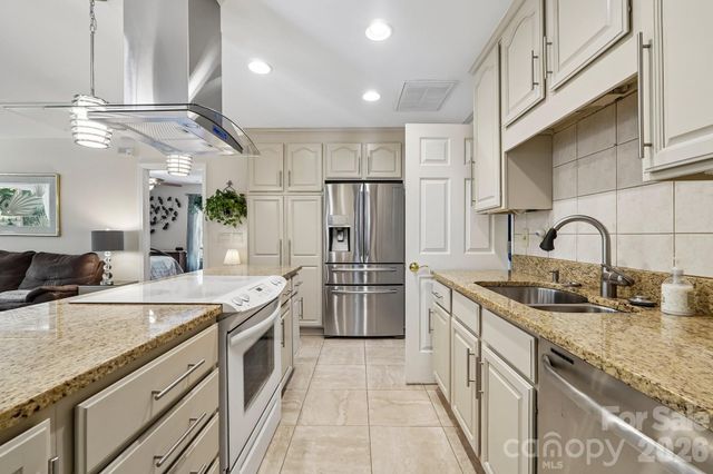 8463 Plantation Way, Harrisburg, NC 28075