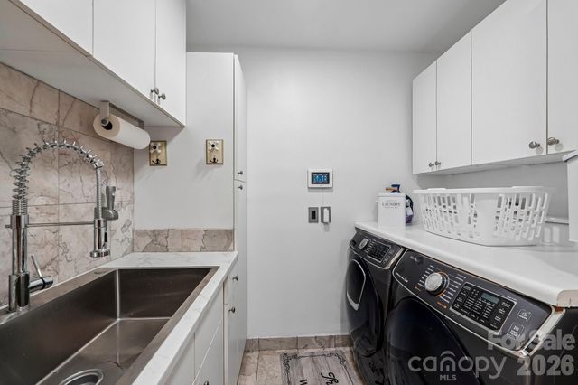 8463 Plantation Way, Harrisburg, NC 28075
