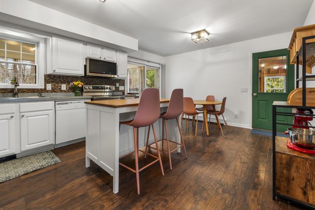 49 Limerick Lane, Arlington, VT 05250