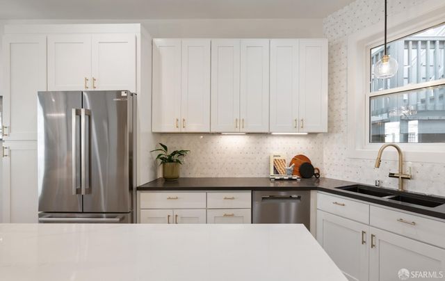 1741 Larkin Street, San Francisco, CA 94109