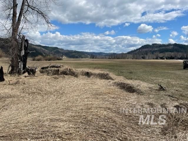12412 St Joe River Rd, St. Maries, ID 83861