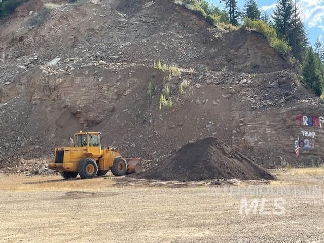 12412 St Joe River Rd, St. Maries, ID 83861