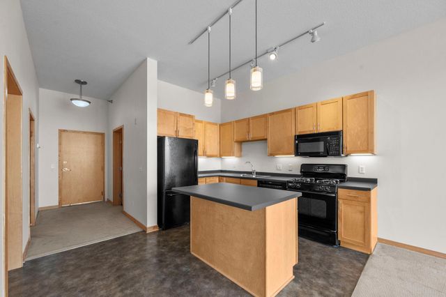 2650 University Avenue W 221, Saint Paul, MN 55114