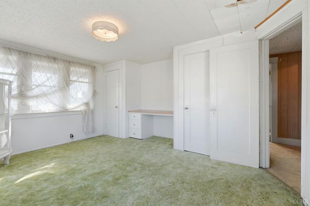 8 C Street, Lemoore, CA 93245