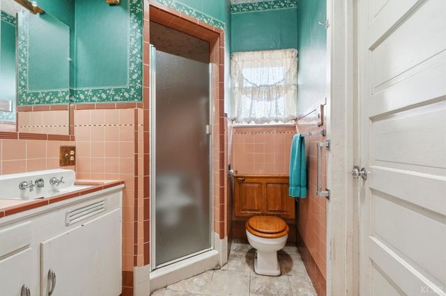 8 C Street, Lemoore, CA 93245