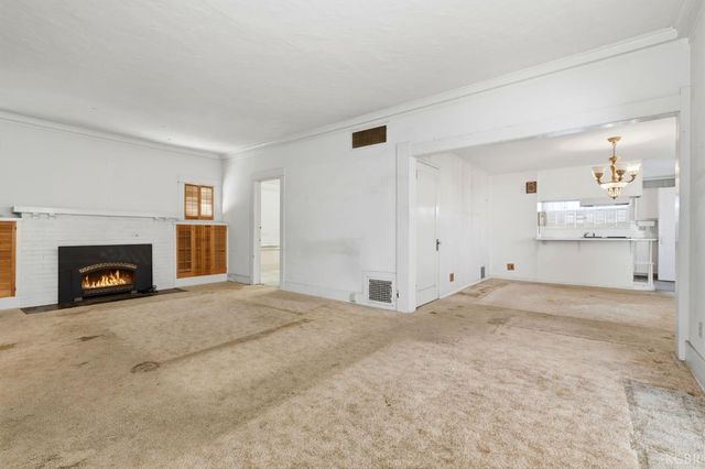 8 C Street, Lemoore, CA 93245