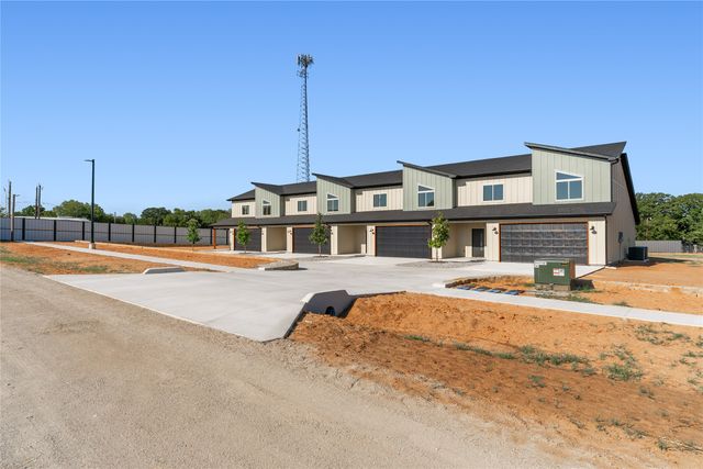 1007 Agua Escondida Court, Springtown, TX 76082