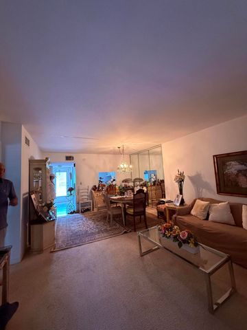 31 Abbey Lane 206, Delray Beach, FL 33446