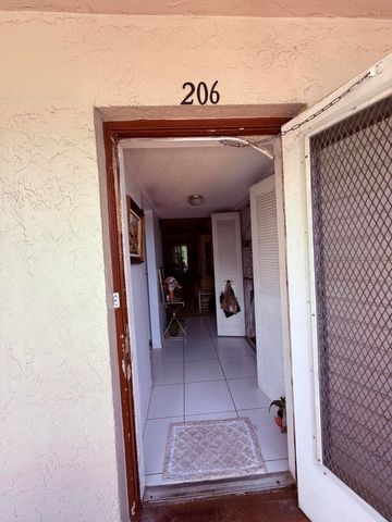 31 Abbey Lane 206, Delray Beach, FL 33446