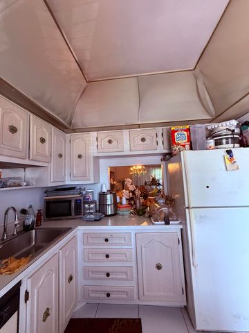 31 Abbey Lane 206, Delray Beach, FL 33446