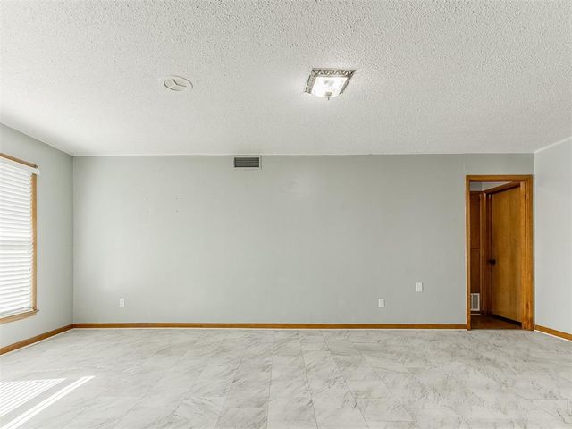 3701 NW 18th St. Street, Oklahoma City, OK 73107