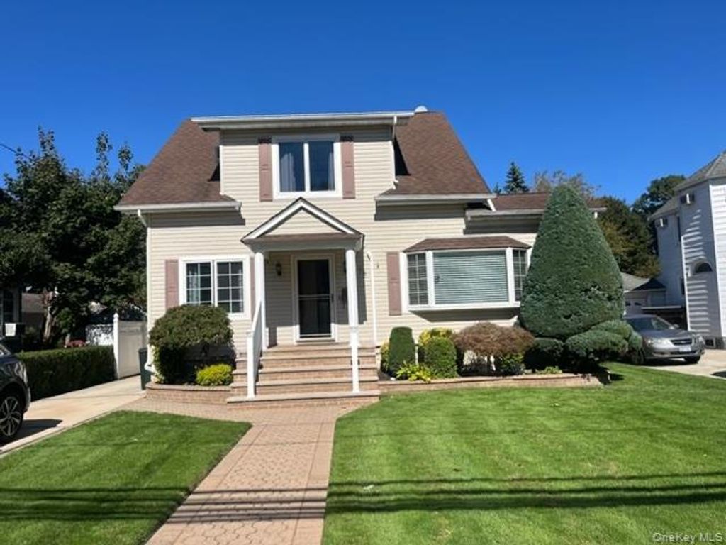 58 Garfield Place, East Rockaway, NY 11518 — photo 2