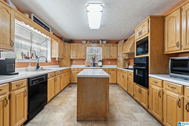 1331 FUNDERBURG BEND ROAD, Pell City, AL 35128