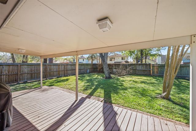 3718 Woodlace Drive, Humble, TX 77396