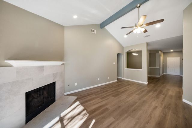 3718 Woodlace Drive, Humble, TX 77396