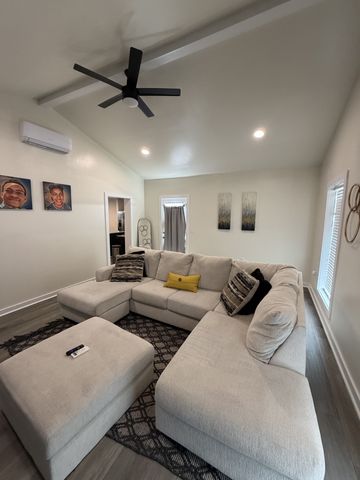 5418 Walnut Chase Dr, Christiana, TN 37037