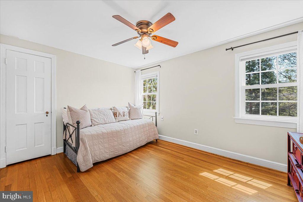 Image 30 of property listing at 4214 OAKRIDGE LN, Chevy Chase, MD 20815