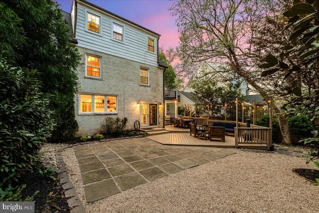 Image 41 of property listing at 4214 OAKRIDGE LN, Chevy Chase, MD 20815