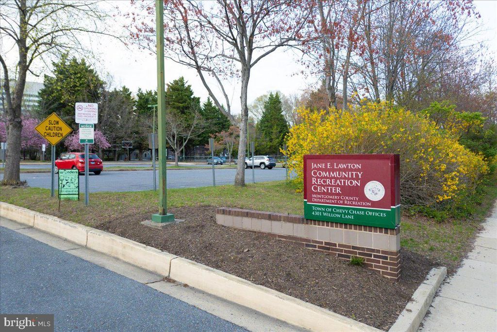 Image 45 of property listing at 4214 OAKRIDGE LN, Chevy Chase, MD 20815