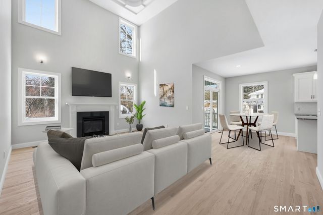 102 West Street, Hebron, CT 06248