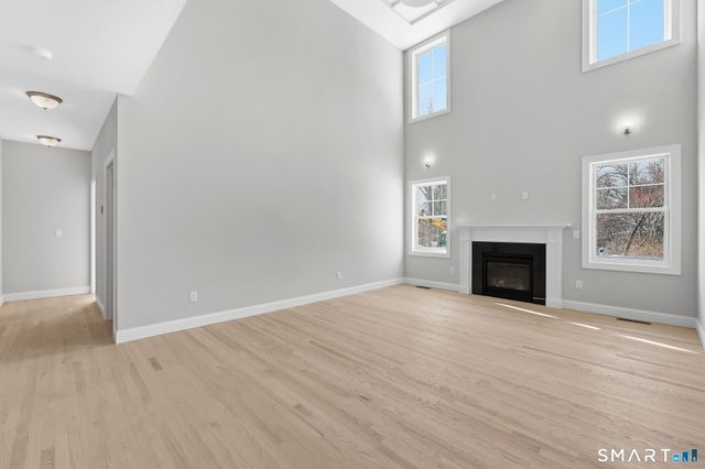 102 West Street, Hebron, CT 06248