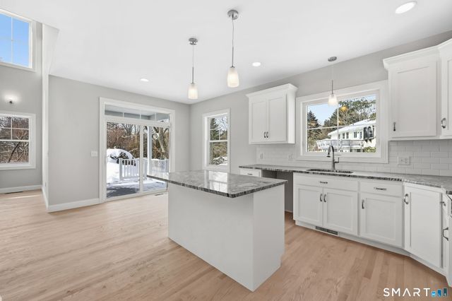 102 West Street, Hebron, CT 06248