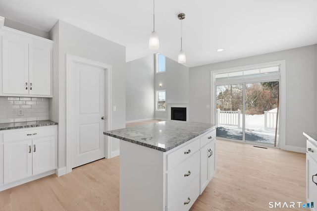 102 West Street, Hebron, CT 06248