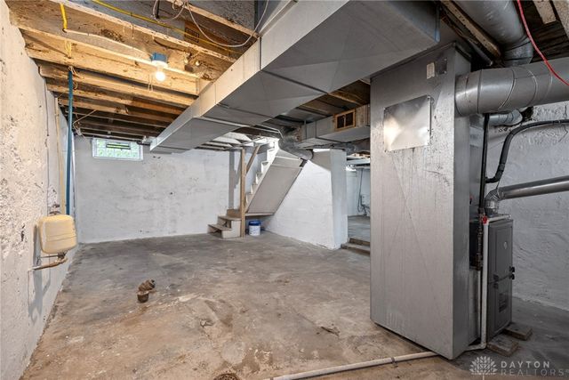 2930 Robin Road, Kettering, OH 45409