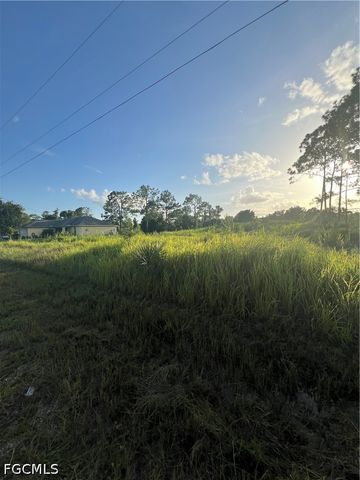 1221 Jefferson AVE, Lehigh Acres, FL 33972