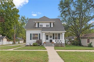 109 Vine Street, Leavenworth, KS 66048