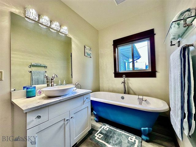 401 Mill Street, Sheridan, MT 59749