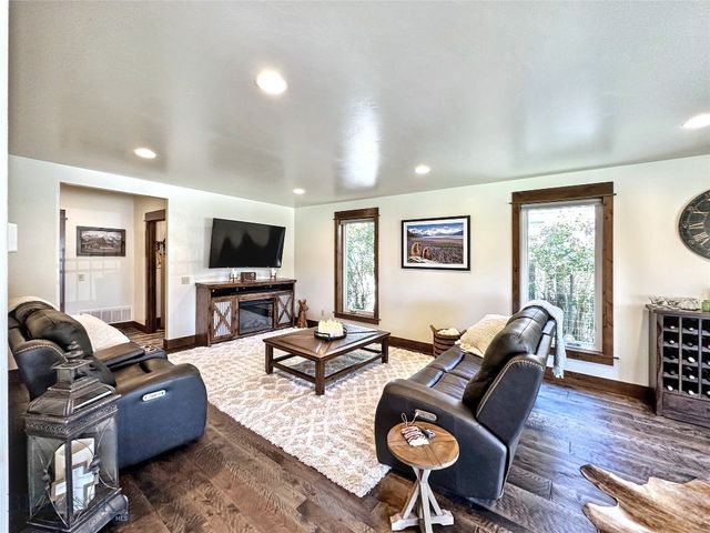 401 Mill Street, Sheridan, MT 59749