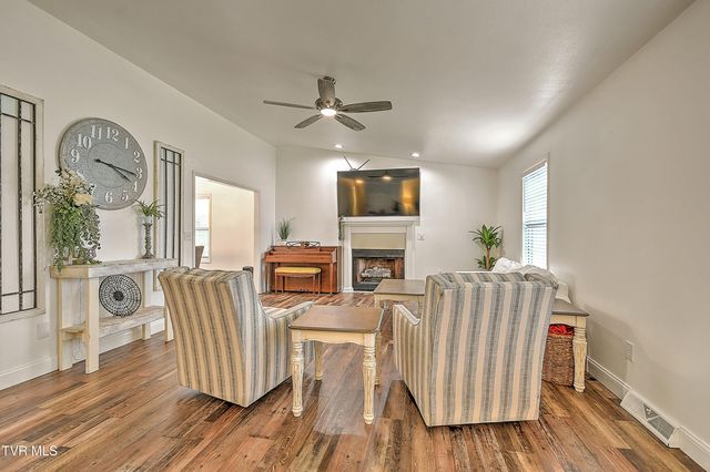 110 Jenny Lane, Jonesborough, TN 37659