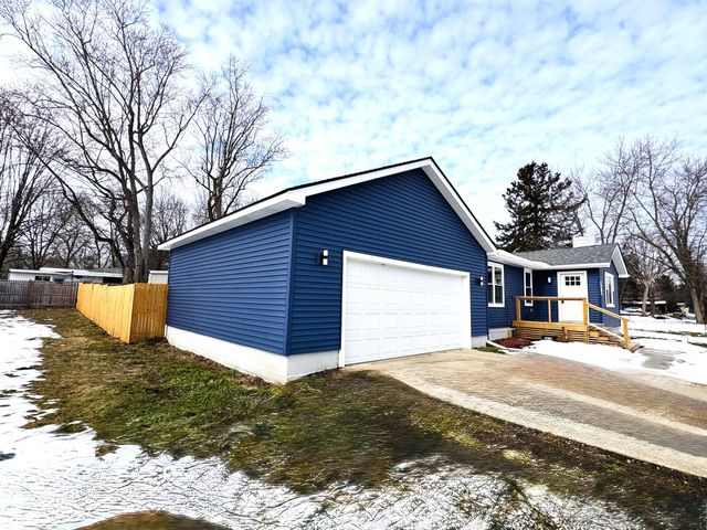 2618 Bond Street, Niles, MI 49120