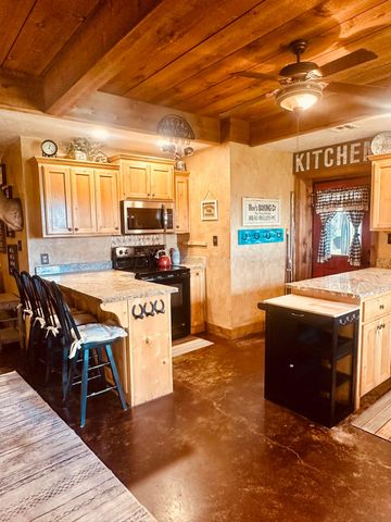 5100 CR L, Stratford, TX 79084